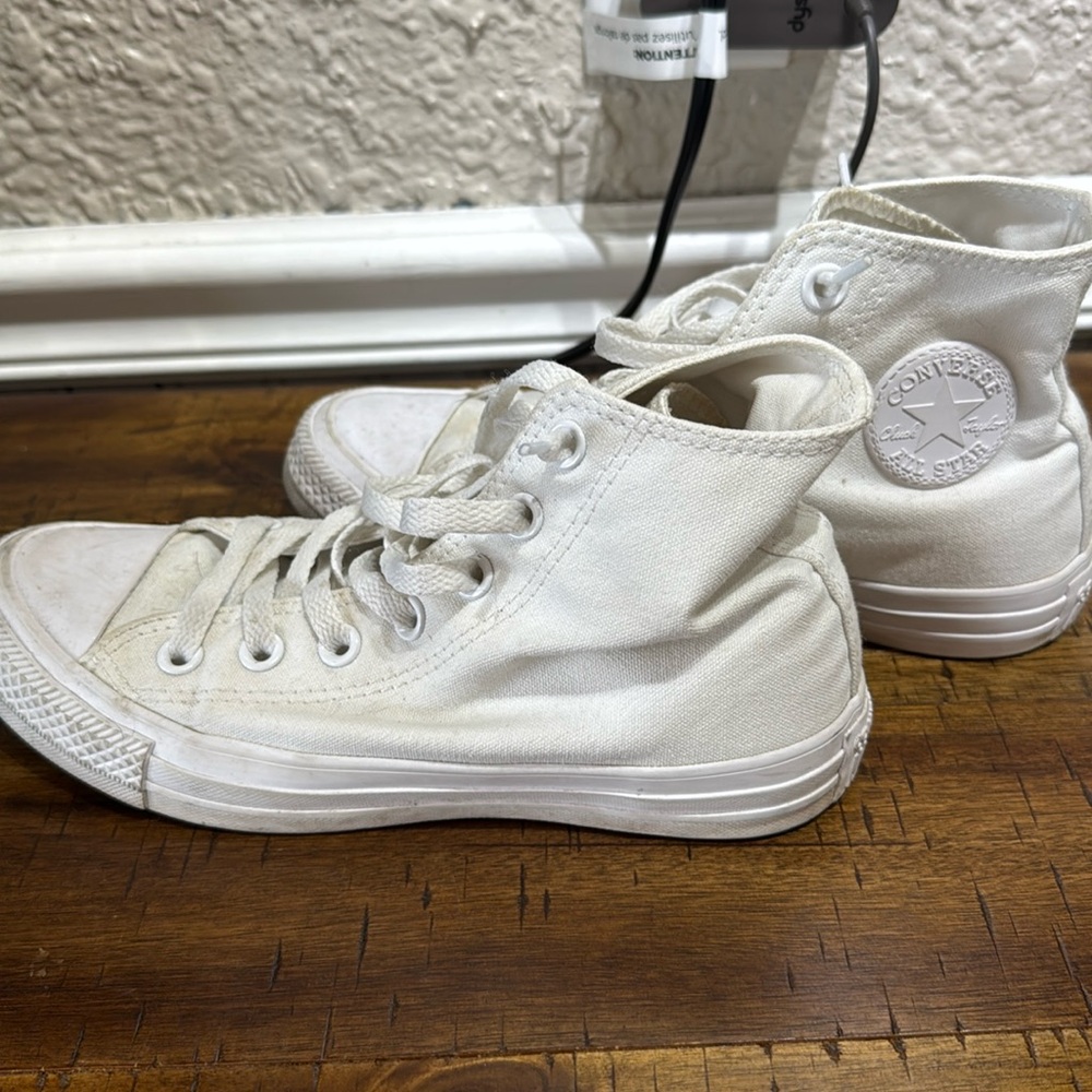 White High top converse